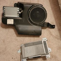 2009 Ford FLEX factory SONY  Sub And AMP