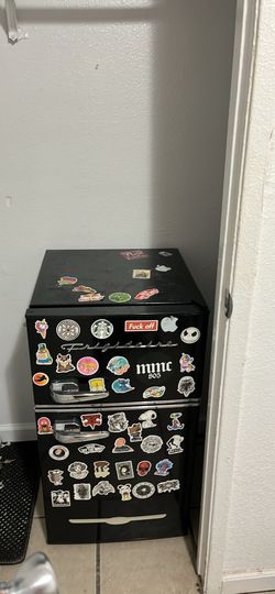 Mini fridge