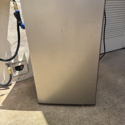 Large mini Fridge 