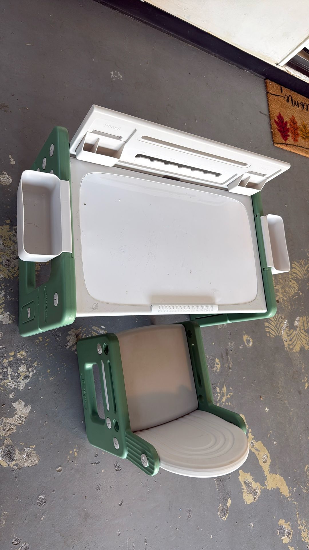 Table And Chair For Kid