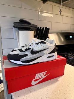 Nike Oreos Air Max Low-Top Sneakers