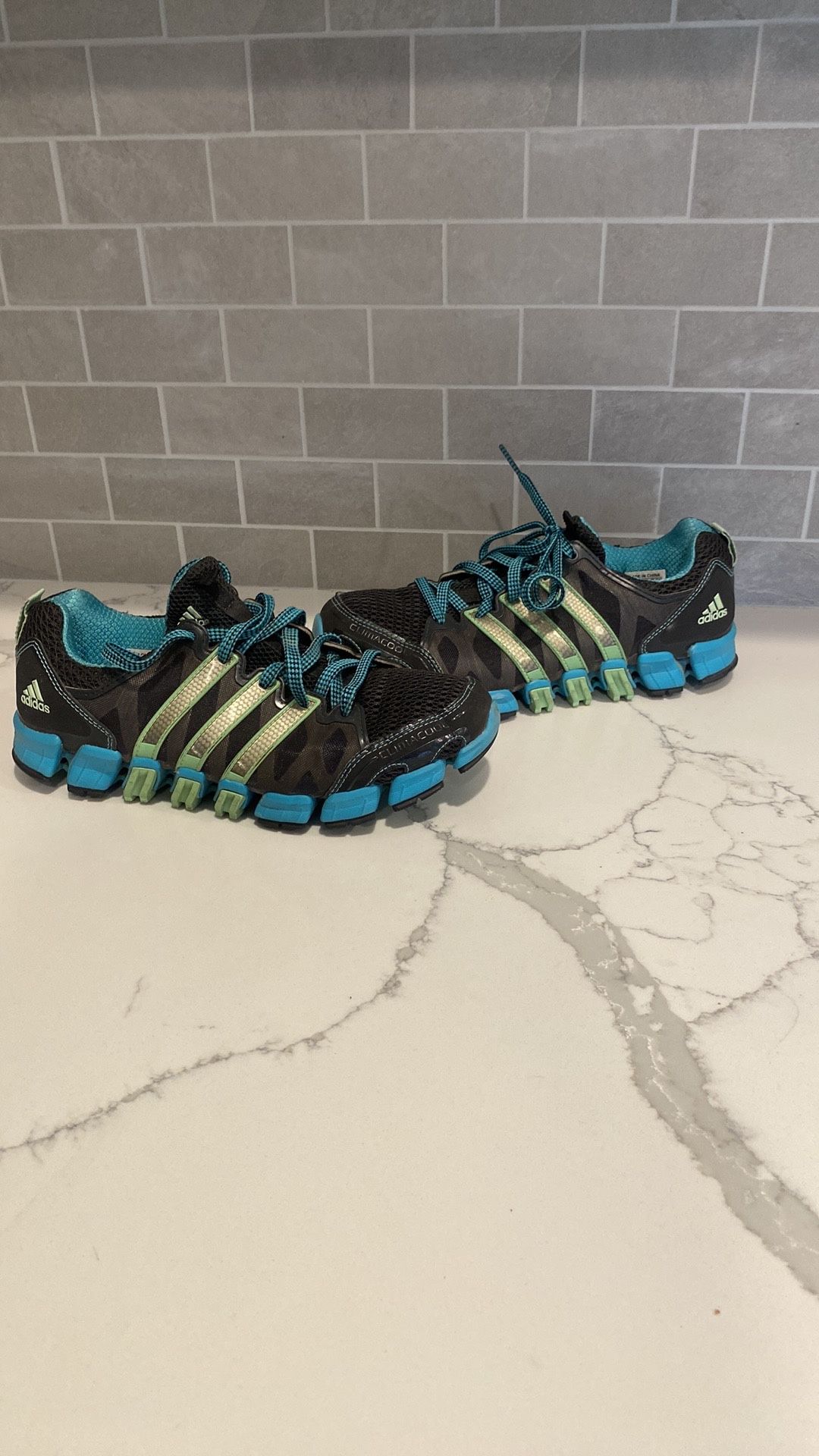 Adidas Climacool Women's 6.5 Running Shoes Gray Blue Neon Green G49540 No box Great condition