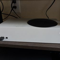 Xbox Series S w/accessories 