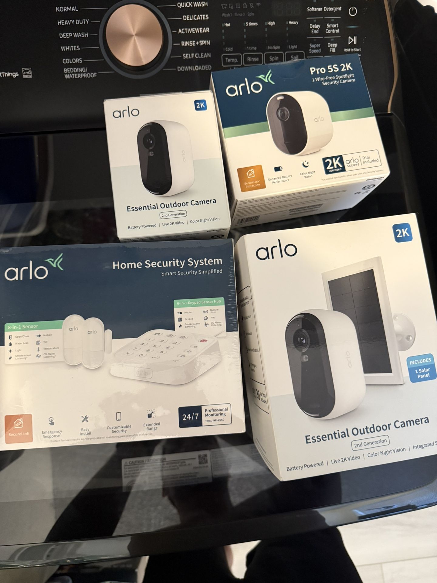 BRAND NEW ARLO SECURITY CAMERA SYSTEM
