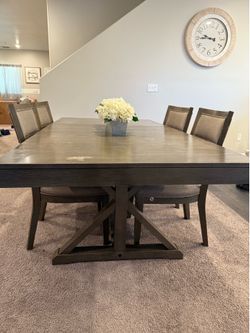 Dining Table & Chairs (Set)