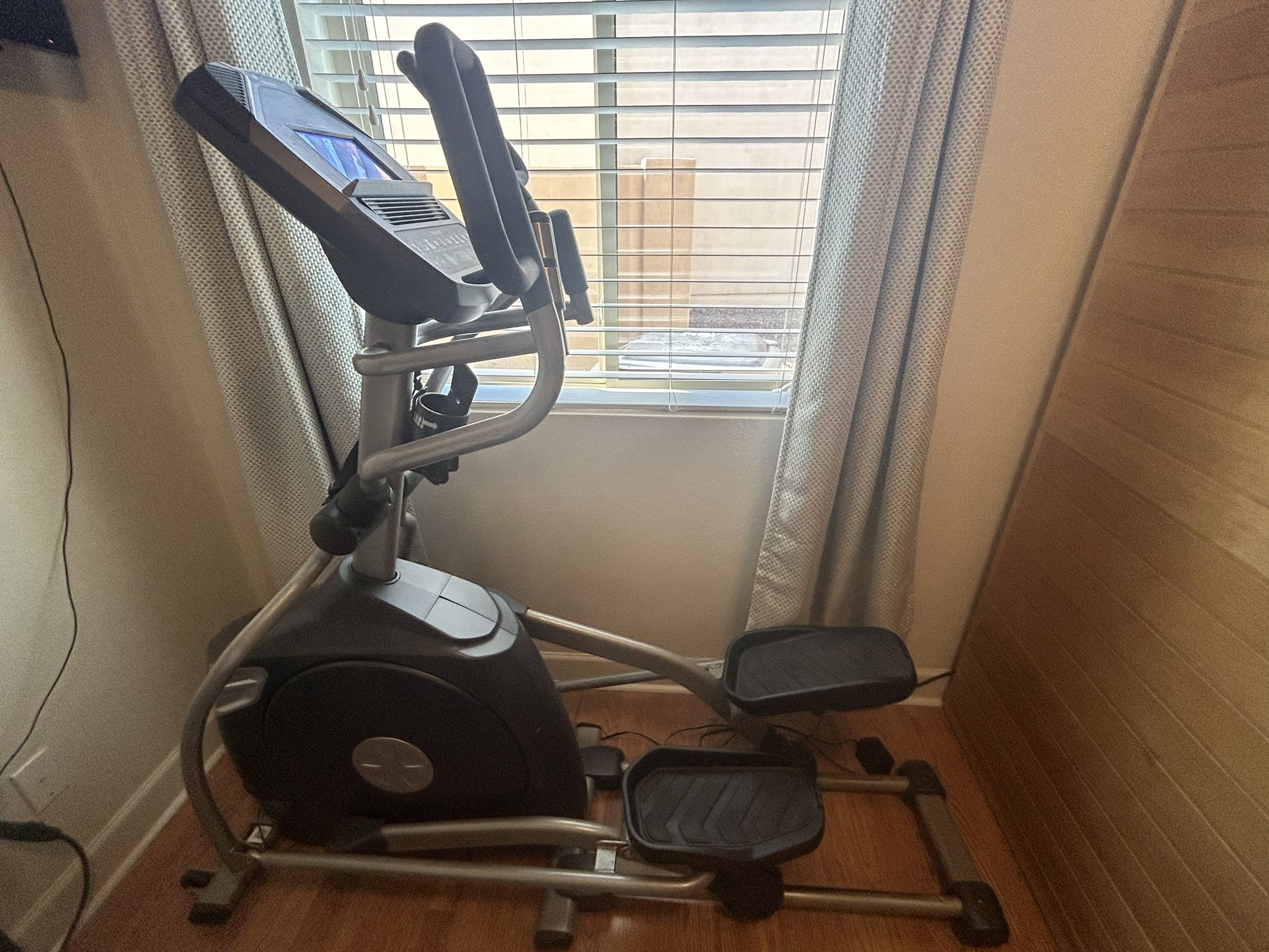 spirit fitness elliptical