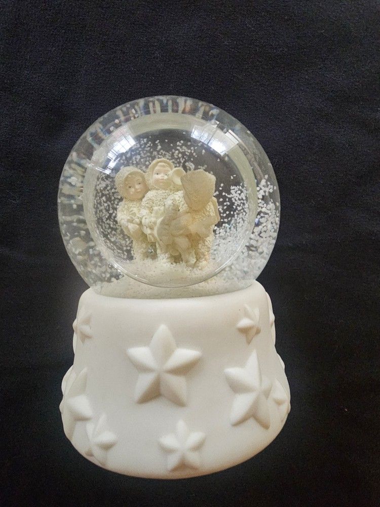 Snowbabies Snowglobe