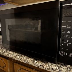 Hamilton Beach  Countertop Microwave Oven