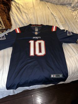 Patriots Jones #10