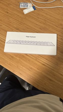 Apple Keyboard