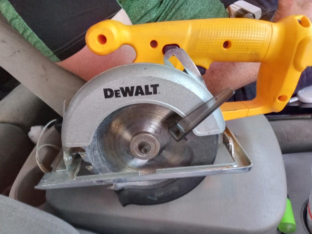 Great DeWalt Saw $30