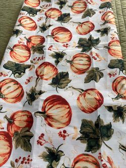 Table cloth 4 big table $5