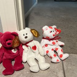 Valentino ,Valentina And Smooch Beanie Babies