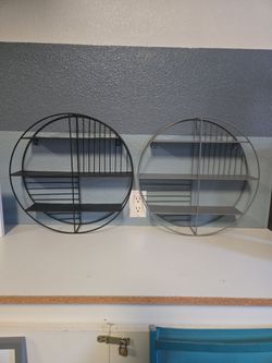 Round wall shelves black & gray