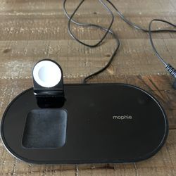 Mophie 3-in-1 Wireless Charging Pad