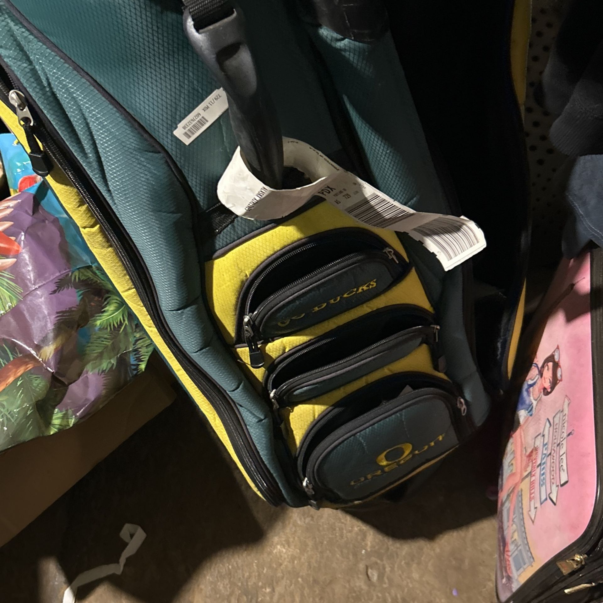 Golf Clubs / Bags Not Free
