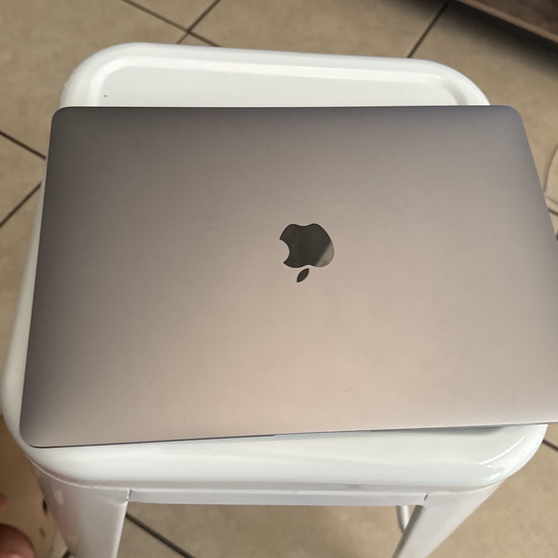 Apple MacBook Air 13” 2020