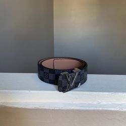 LOUIS VUITTON Belt (SIZE 32)