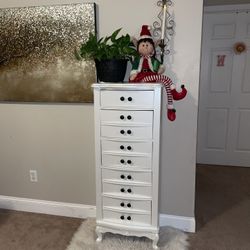 French Provincial Chest Dresser