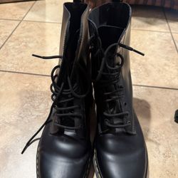 Dr. Martens 1490 Size: US size: 12/ UK Size: 11 *USED* *BOX IS NOT INCLUDED*