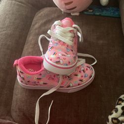 Heely Shoes Youth Size 1 brand new $15