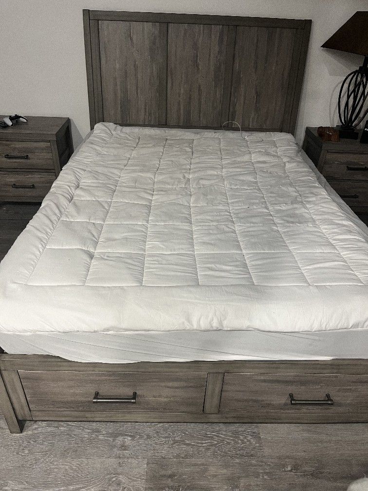 Queen Bed Room Set, 65 Inch Roku, Dinning Table With 4 Chairs