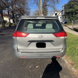 2011 Toyota Sienna