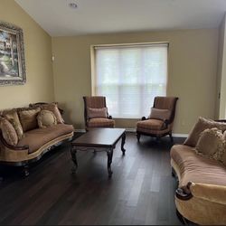 Elegant 7 Piece Furniture Set 