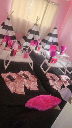 Teepee Tent and Food Tray