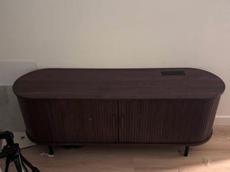 tv stand must go