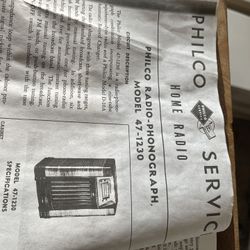 Radio Antiguo Le Falta Arreglo 