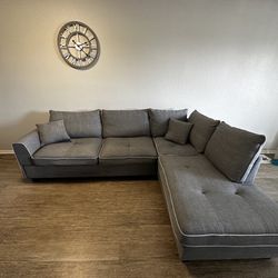 Sectional Couch Gray 