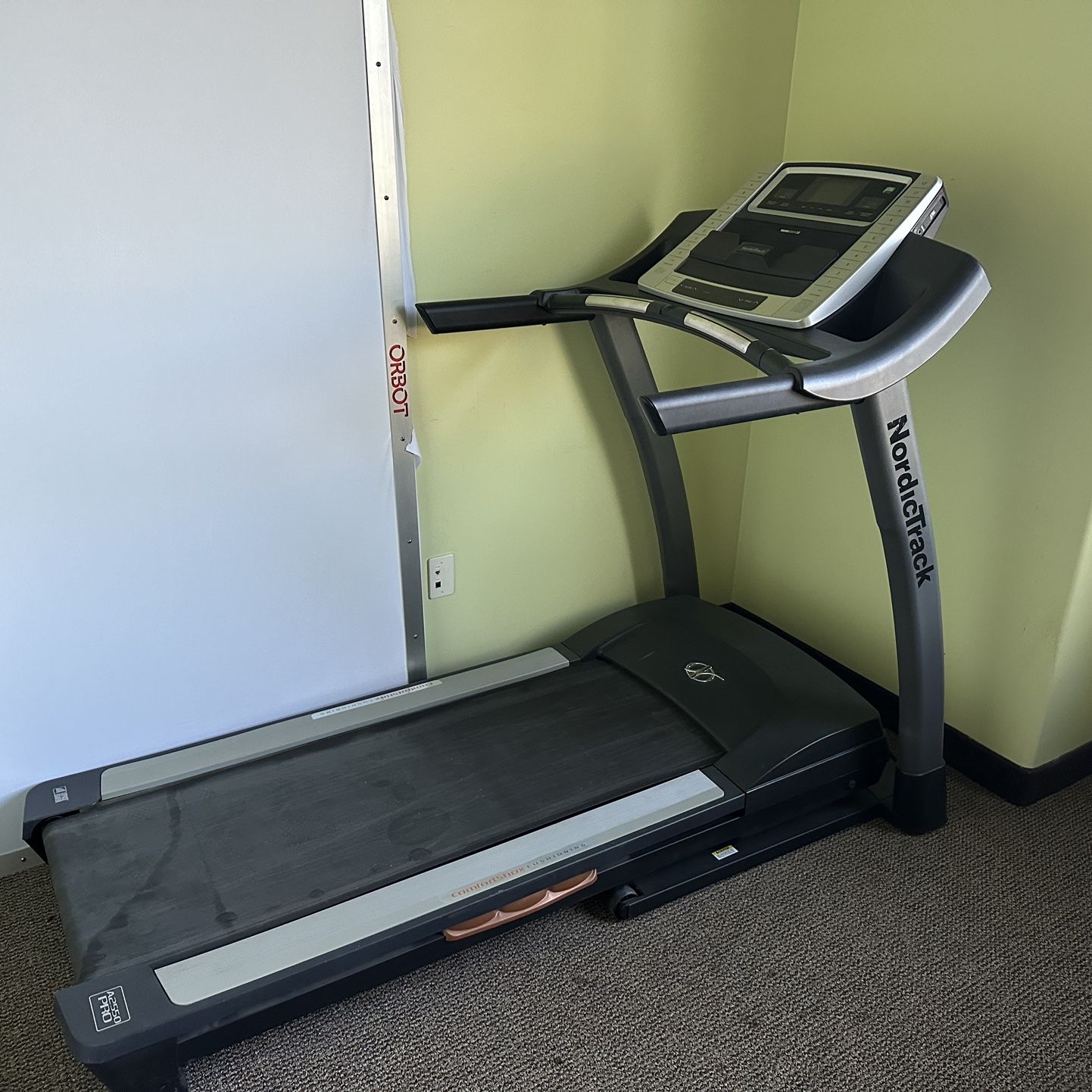 Nordic Trac Commercial  Series Running Walking  Exercise Machine 