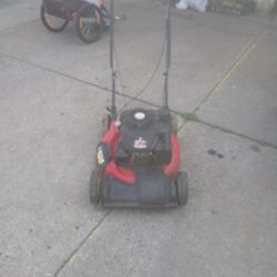 Self-propelled Lawn Mower Runs Great
