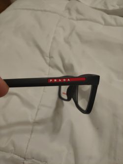 Prada grasses with original lenses in great condition
