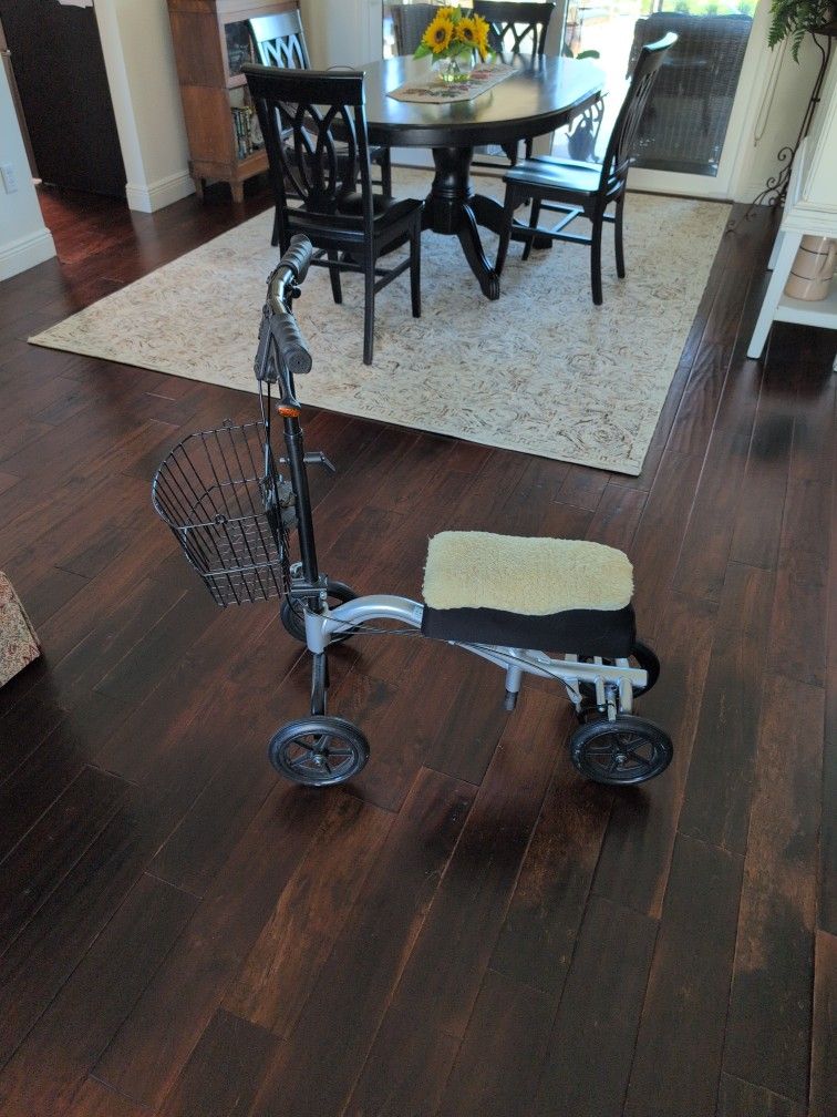 Knee Scooter