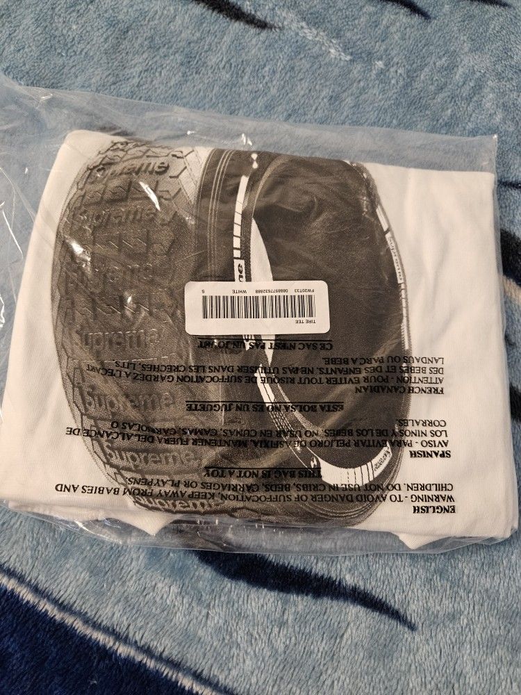 Supreme Tire Tee Size Small