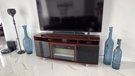 Consola para TV con chimenea eléctrica