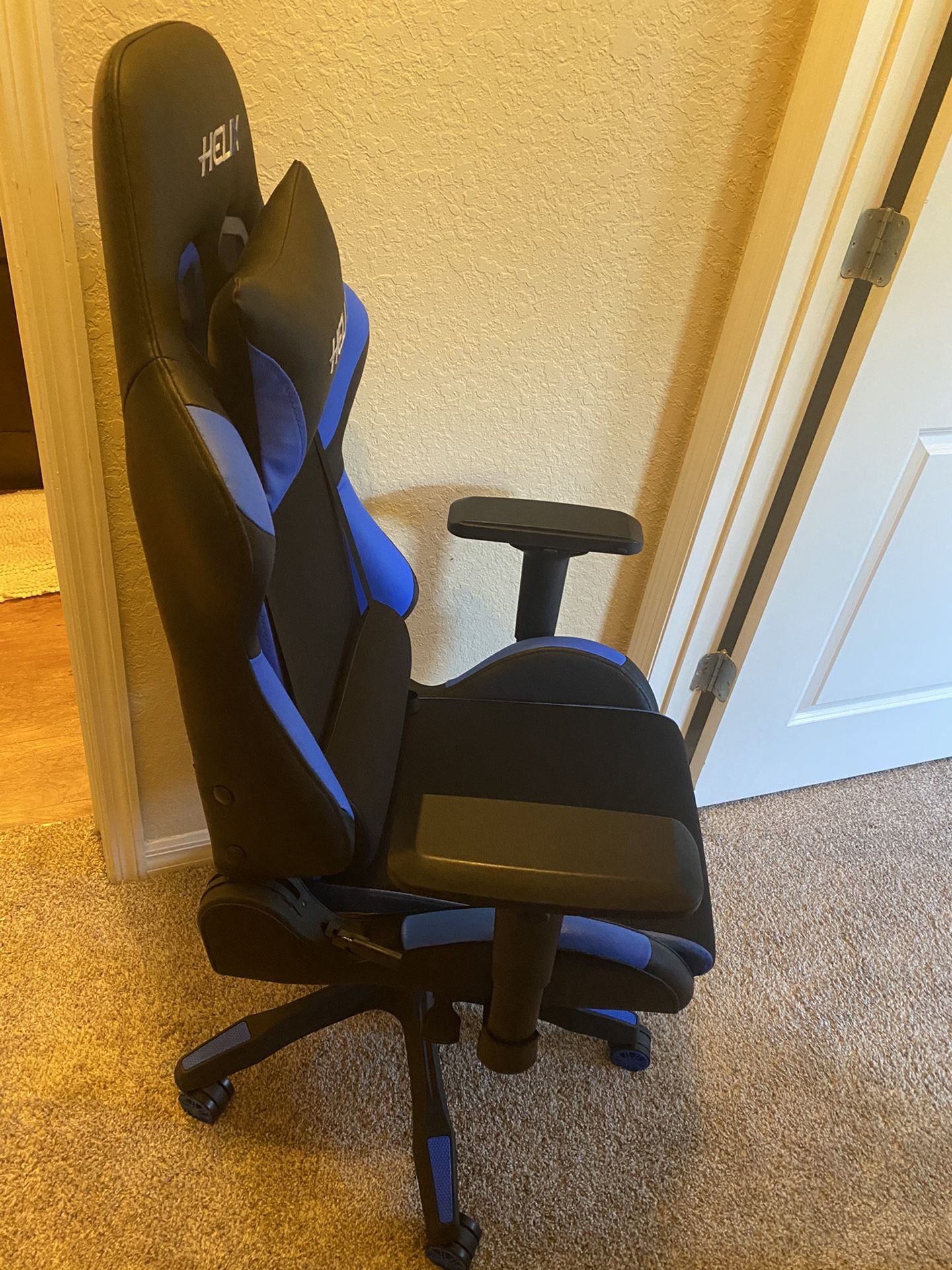 Staples helix chair sale