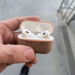 Apple AirPods Pro 2