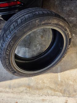 Tire 225 45 17