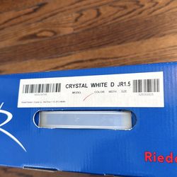 Like New gently used New Riedell Crystal White JR Figure Skates Size Jr 1 .5- Width D