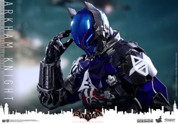 Hot toys vgm28 the Arkham knight/red hood