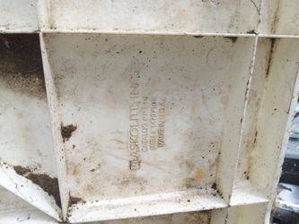 Plaskolite Inc. White Plastic Sink