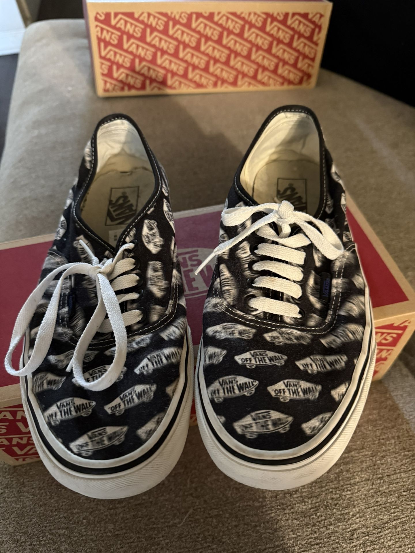 Men’s Vans Shoes Size 9.5