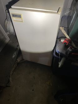Mini Fridge