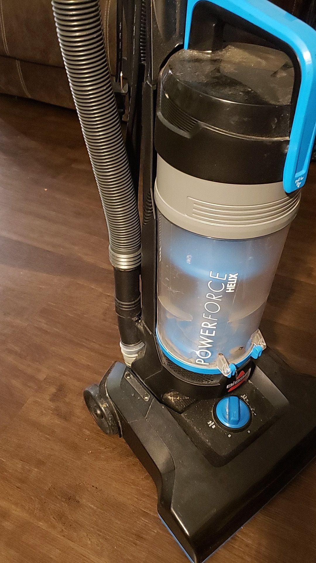 Bisell vacuum cleaner