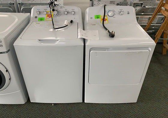 BRAND NEW GE WASHER AND ELECTRIC DRYER SET