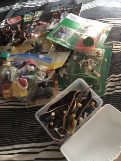 Lot of vintage 2000s toys and up hot. Wheels , figures and more