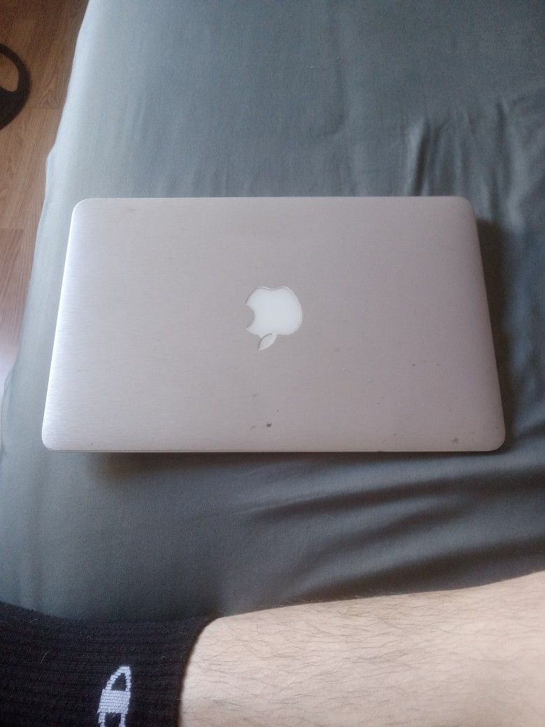 Apple MacBook Air